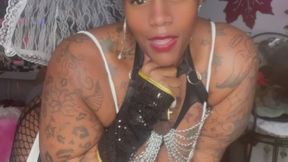 Watch Kinky Betty back at it again????????????????