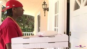 Pizza Delivery Guy Gets Seduced by a Black MILF and Fucks Her Tight Anal Hardcore.