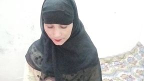 jaan jab chod rha tha chacha ne dekh liya