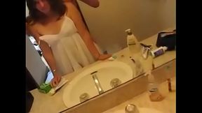 una cojida con mi novia en el bano.