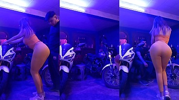 MI NOVIA ME QUITA LO CALIENTE RGRESANDO DEL TRABAJO