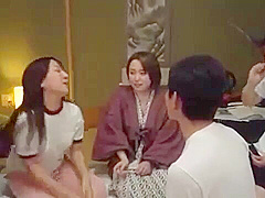 06085,Japanese lewd sex videos