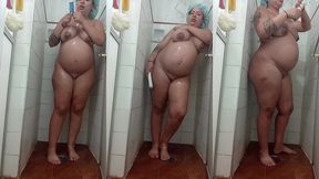 pamelapantera - com touca azul tomando banho 😋 toda pelada exibindo barriga linda de gravida