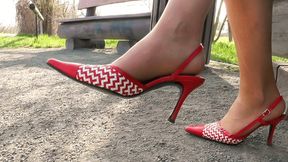 von23 Victoria with her red high heels (mp4-HD)