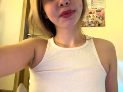 Amateur Blonde Teen Plays Solo with Toy Webcam Porn