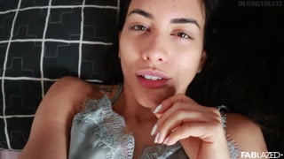 Masturbating as soon as I wake up and talking to you very hot (Wet Orgasm, Close-up)