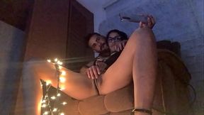 COGIENDO EN LA PRIMERA CITA  Y LE GUSTA GRABARSE Y VER COMO LE ENTRA TODA