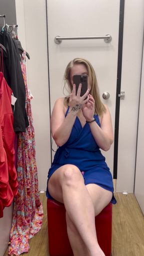 Risky Public Masturbation In Change Room