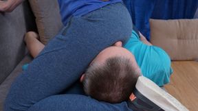 Gentleman finds out that his head is between nice female thighs, g458x (slide show) 2160p