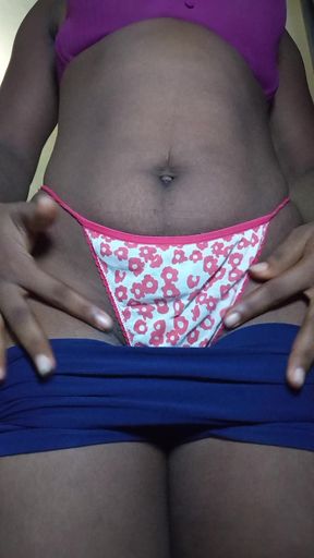 Fingered my juicy pussy