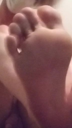 Facemask Fetish Fanclub Video of the Month (ffvotm); Bonus Video April 2024