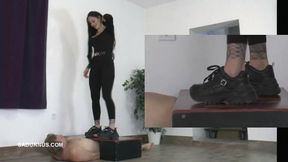 Slave's orgasms under Mistress Cleo's platform shoe A PP mp4