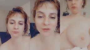 un petit coucou a la sortie de la douche !