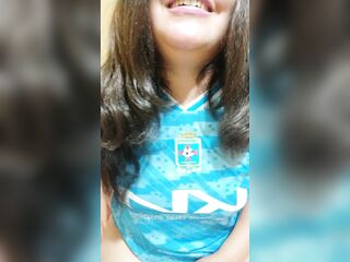 Stealing Forbidden Kisses with My Best Friend… Our Secret Moment