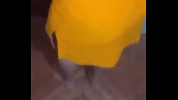 Meu chefe levou minha esposa pro motel e deixou ela na frente de casa, filmei a chegada dela