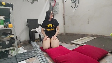 My Colombian step-cousin Estefani is looking for me to fuck anywhere.