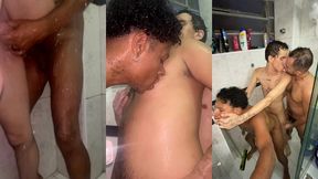 amigos quebram espelho na hora da suruba no banho