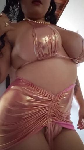 EXHIBITIONISM ON THE BEACH EXHIBICIONISMO EN LA PLAYA