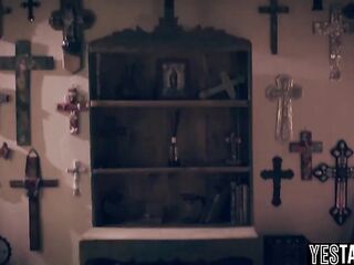 Tiny traveler double permeated by stepbrothers in a hardcore trio