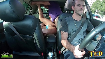 Marido pilota e Ted fode a esposa e goza dentro