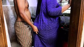 Indian Hot Mallu Aunty Ass Fucked In Kitchen When She Was Cooking