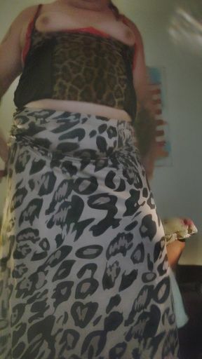 2026 SEXY GANGSTAZZ MASTURBATING, WATCHING A PORN,, FAT BELLY BIG ASS SMALL COCK REAL TITS