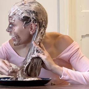 Messy Cake Face Ii (wam Sploshing Cake)