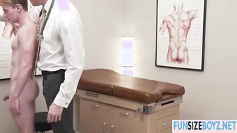 Muscled doctor bareback fucks his patient after deepthroat blowjob