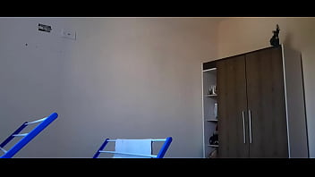 Milf Bbw peituda fazendo faxina pelada
