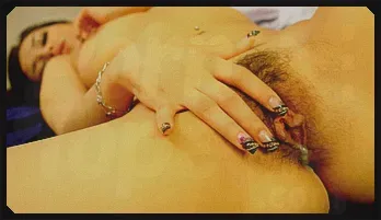 Super sexy japanese babe Maria Ozawa gets some crazy action