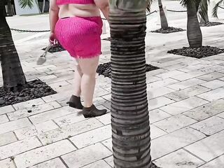 Chap at the park couldn’t resist my large white butt - big beautiful woman ssbbw, plump butt, Giant booty, overweight hotty peeing