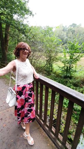 A walk with nothing under the skirt