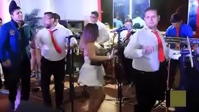 DESCUIDO DE BAILARINA