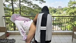 A Naughty Hijab-wearing Wife Who Loves Cheating Met Me in the Campus Corridor