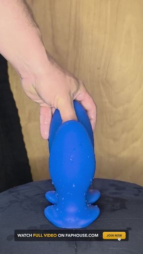 How I Stretch My Asshole for Fisting
