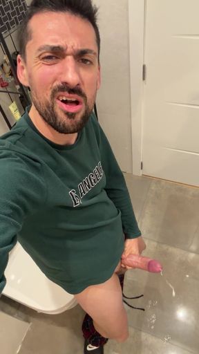 Hot Stepdaddy Jerking off in Bathroom