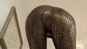 Worship Gold Ass Of Khaleesi (From Ukraine) Russian Language - HD 1920x1080