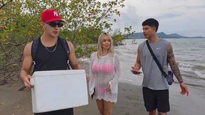 Hot Colombian Latina gets double fucked on the beach
