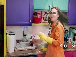 Sneaking Around Made It Greater quantity Taboo To Screw My Step Sis - Nikki Zee, Amber Maddie, Juan Loco