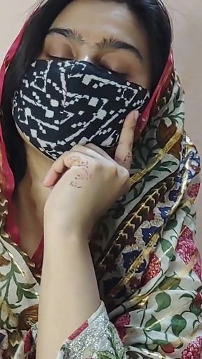 Bari Baji Ne Di Chote Bhai Apni Chut-clear Hindi Conversation