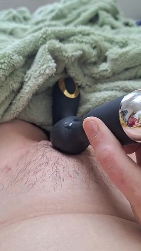 MILF Orgasms Sextoy Clit on Fire