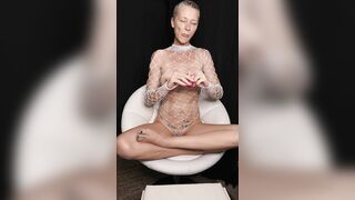 Kiki Deez Smoking inside White Mesh point of view