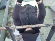 Autista voglioso sborra dopo il pranzo! Tommy La Canaglia