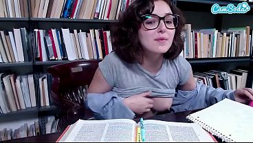 Nerdy Teen masturbates on cam during study hall
