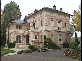 Fucking Blonde with Big Tits in Bedroom Until She Screams