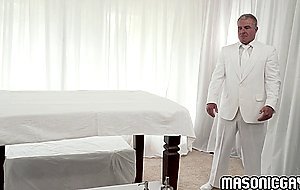 Holy Fuck Watch this onslaught of a masonic gay twink