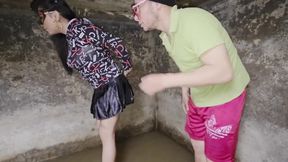 The Boss's Dirty Order: Cleaning the Cistern Turned Into a Hardcore Session