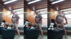novinha faz sexo com velho