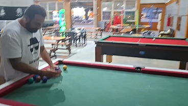 Ela Não Sabia Jogar Sinuca, Mas Sabia Levar Vara na Caçapa