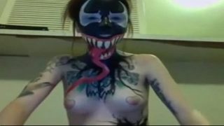 Gorgeous Venom cosplayer cums hard with her vibrator